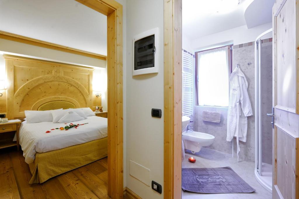 Boutique Hotel Diana มาดอนนาดีกัมปิโญ ภายนอก รูปภาพ