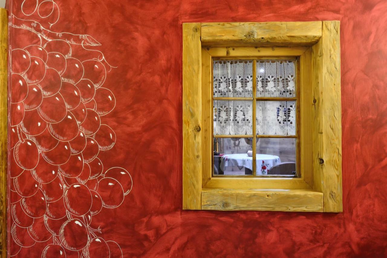 Boutique Hotel Diana มาดอนนาดีกัมปิโญ ภายนอก รูปภาพ